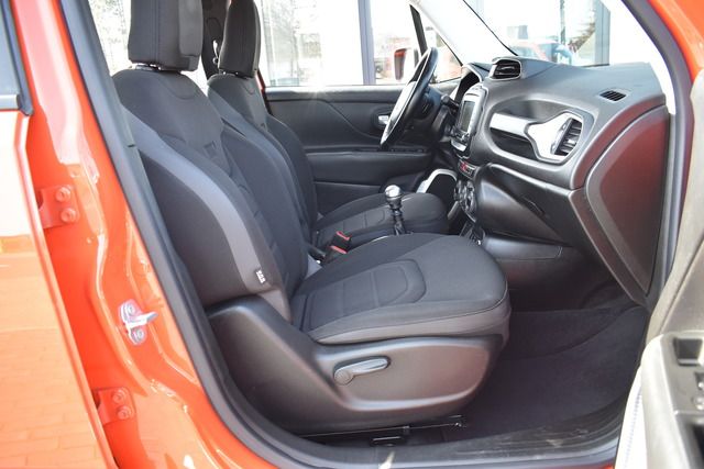 Fahrzeugabbildung Jeep Renegade Limited FWD 1.4 NAVI*AHK*BI-XEN*SHZ*TOP