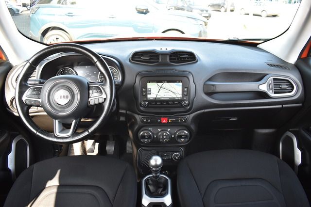 Fahrzeugabbildung Jeep Renegade Limited FWD 1.4 NAVI*AHK*BI-XEN*SHZ*TOP