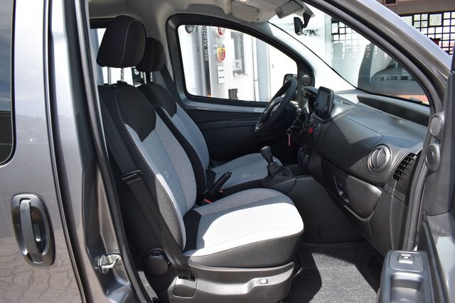 Fahrzeugabbildung Fiat Fiorino Kombi Adventure 1.3 MultiJet