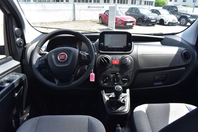 Fahrzeugabbildung Fiat Fiorino Kombi Adventure 1.3 MultiJet