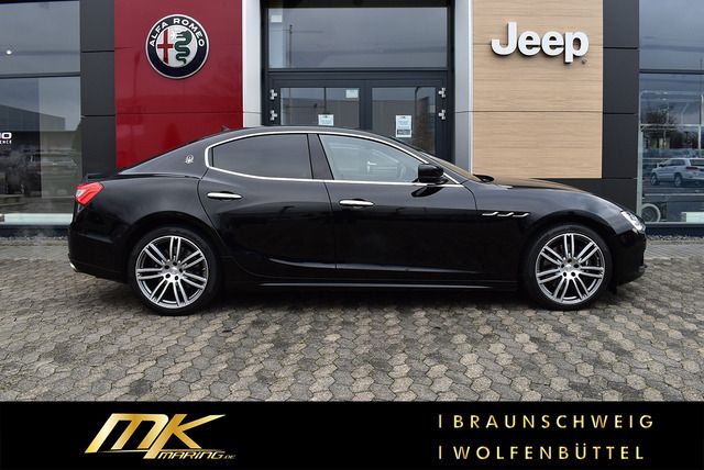 Fahrzeugabbildung Maserati Ghibli S Q4*SPORT*20 ZOLL*LEDER*XENON*SHZ*TRAUM*