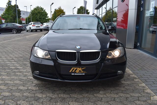 Fahrzeugabbildung BMW 320 d XENON*ALU*SHZ*KLIMAAUTO*MFL*SPORTSITZE*