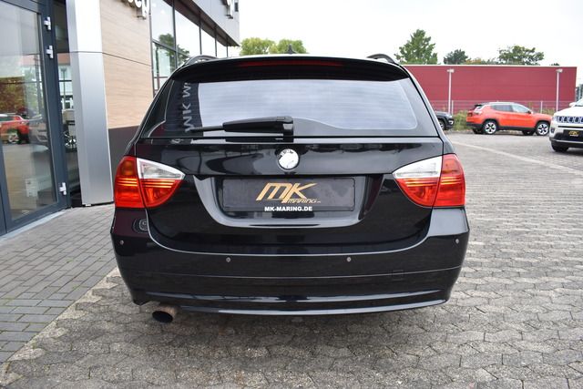 Fahrzeugabbildung BMW 320 d XENON*ALU*SHZ*KLIMAAUTO*MFL*SPORTSITZE*