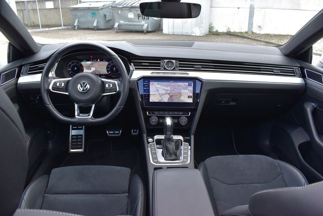 Fahrzeugabbildung Volkswagen Arteon 2.0 TDI R-LINE PLUS 4M*ST-HEIZ*PANO*LED*