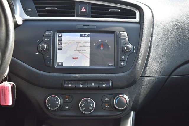 Fahrzeugabbildung Kia cee'd Sportswagon 1.6 GDI*KLIMA*CARPLAY*NAVI*SHZ