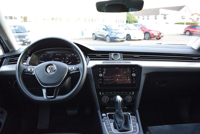 Fahrzeugabbildung Volkswagen Passat 2.0 TDI DSG*HIGHLINE*ST-HEIZ*LED*TRAUM* H