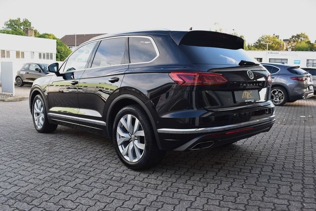 Fahrzeugabbildung Volkswagen Touareg 3.0 TDI ST-HEIZ*LUFT*PANO*MATRIX*NIGHT*