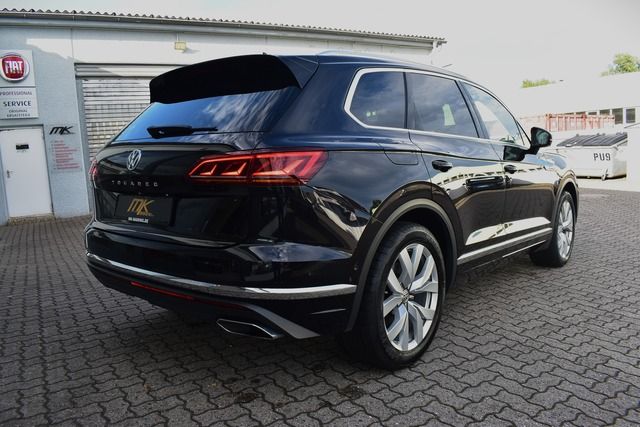 Fahrzeugabbildung Volkswagen Touareg 3.0 TDI ST-HEIZ*LUFT*PANO*MATRIX*NIGHT*