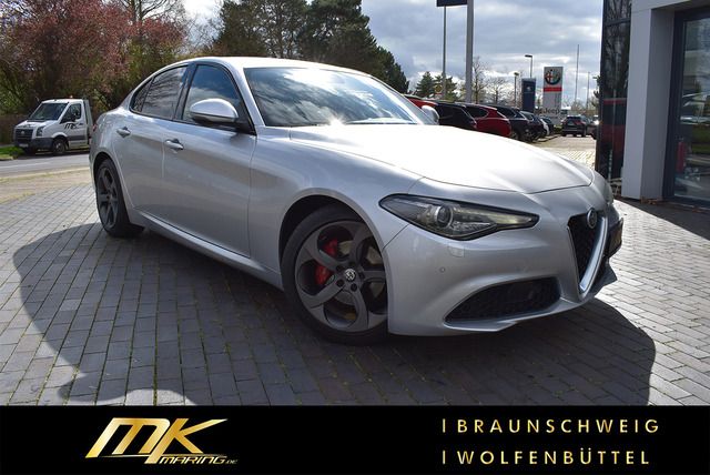 Alfa Romeo Giulia Super 2.2 JTDm AT8 *NAVI*SPORT*18ZOLL*XEN