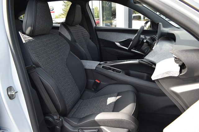 Fahrzeugabbildung Peugeot 3008 ALLURE HYBRID 145 e-DSC6*NEW MODELL*WENIG K