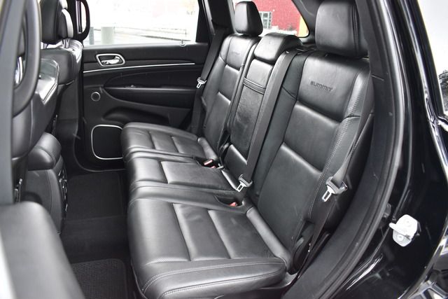 Fahrzeugabbildung Jeep Grand Cherokee SUMMIT*PANO*LUFT*H&K-SOUND*VOLL*