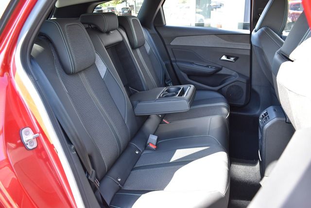 Fahrzeugabbildung Peugeot 308 SW ALLURE PT 130 FACELIFT*CARPLAY*MATRIX*TOP