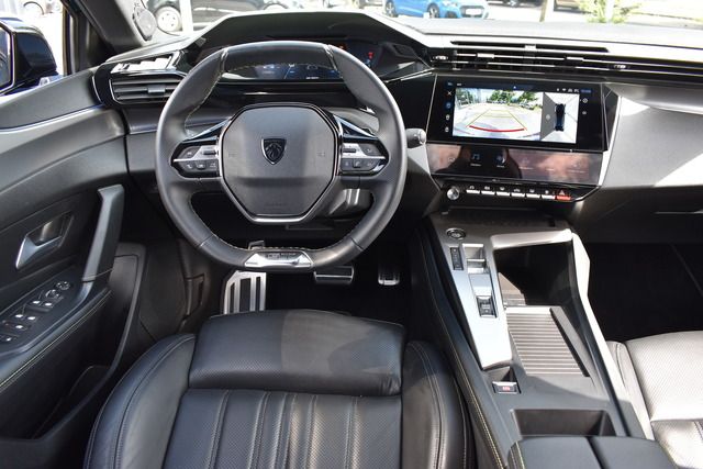Fahrzeugabbildung Peugeot 408 GT PT 130 EAT8*MATRIX*FOCAL*NIGHT VISION*M24