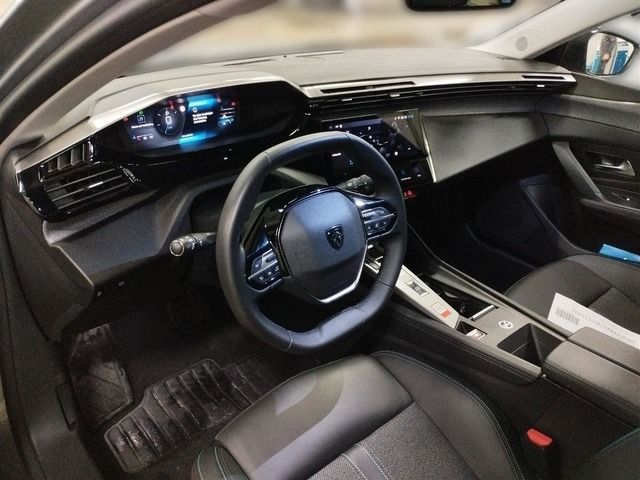 Fahrzeugabbildung Peugeot 308 ALLURE PT 130 EAT8 *FULL-LED*CARPLAY*SHZ*ALU