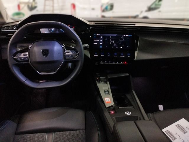 Fahrzeugabbildung Peugeot 308 ALLURE PT 130 EAT8 *FULL-LED*CARPLAY*SHZ*ALU