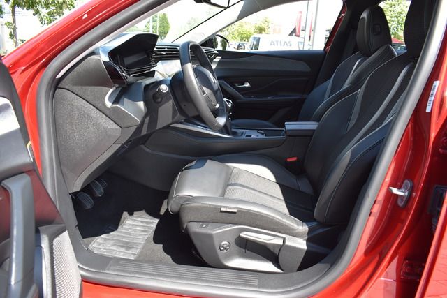 Fahrzeugabbildung Peugeot 308 SW ALLURE PT 130 FACELIFT*CARPLAY*MATRIX*TOP