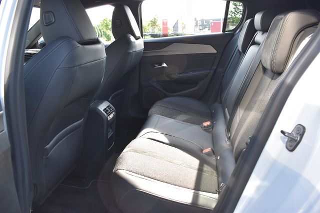 Fahrzeugabbildung Peugeot 308 GT PT 130 EAT8 FOCAL*MATRIX*CARPLAY*MY2024*