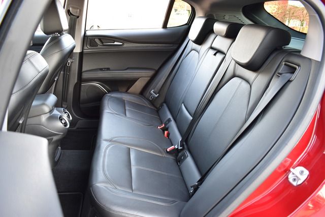 Fahrzeugabbildung Alfa Romeo Stelvio SUPER Q4 280PS*BI-XEN*NAV*LEDER*20 ZOLL*