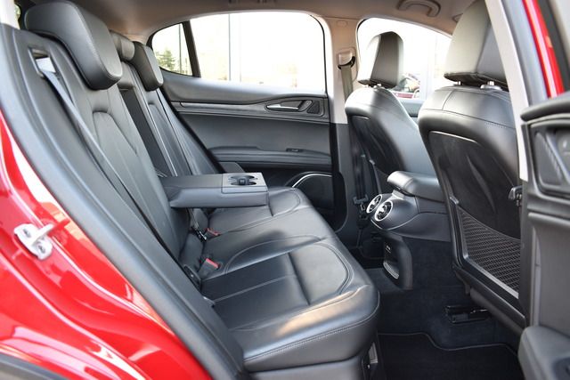 Fahrzeugabbildung Alfa Romeo Stelvio SUPER Q4 280PS*BI-XEN*NAV*LEDER*20 ZOLL*