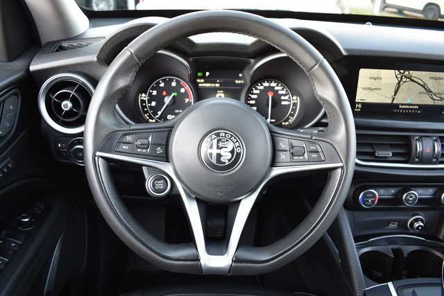 Fahrzeugabbildung Alfa Romeo Stelvio SUPER Q4 280PS*BI-XEN*NAV*LEDER*20 ZOLL*