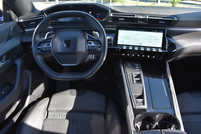 Fahrzeugabbildung Peugeot 508 SW Allure PT 130 EAT8*MATRIX*NAV*SHZ*CARPLAY