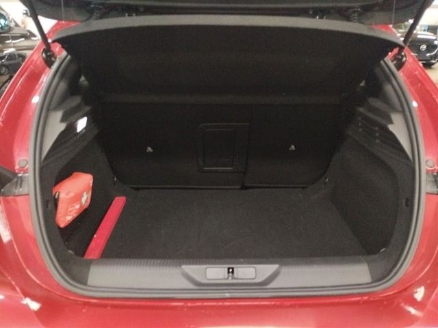 Fahrzeugabbildung Peugeot 308 GT PT 130 EAT8 FOCAL*MATRIX*CARPLAY*MY2024*