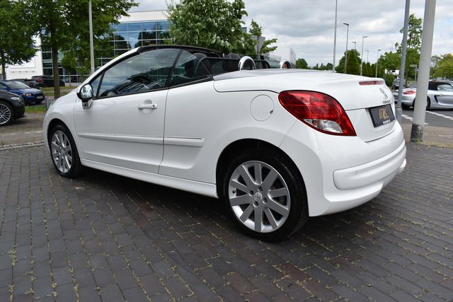 Fahrzeugabbildung Peugeot 207 CC ALLURE 1.6 VTi 120 LEDER*17ZOLL*GARANTIE*
