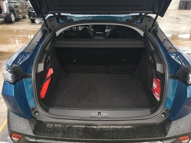 Fahrzeugabbildung Peugeot 408 ALLURE PT 130 EAT8*CARPLAY*MATRIX*TRAUMHAFT*