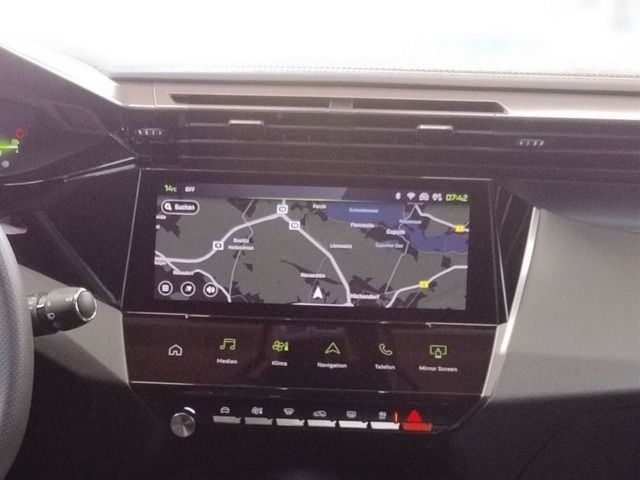 Fahrzeugabbildung Peugeot 308 SW GT PT 130 EAT8*MATRIX*CARPLAY*TRAUM*NAV*A