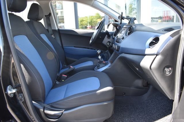 Fahrzeugabbildung Hyundai i10 1.2 Fifa World Cup Edition