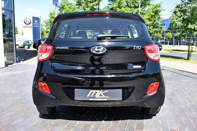 Fahrzeugabbildung Hyundai i10 1.2 Fifa World Cup Edition