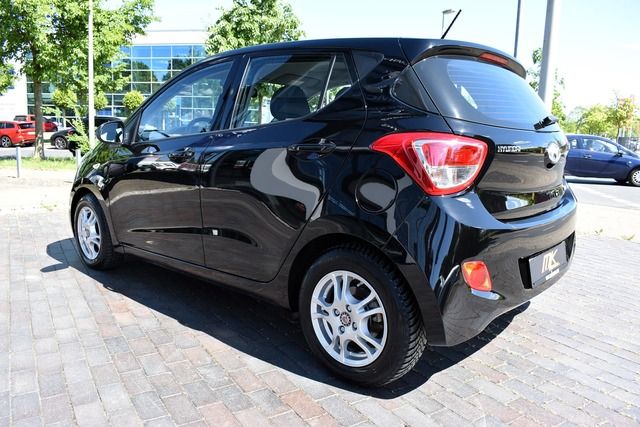 Fahrzeugabbildung Hyundai i10 1.2 Fifa World Cup Edition
