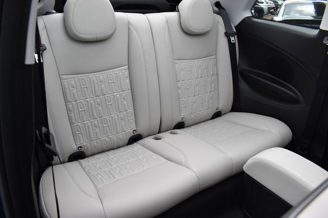 Fahrzeugabbildung Fiat 500e Cabrio la Prima*WINTER*CO-DRIVER*NAV*CARPLA