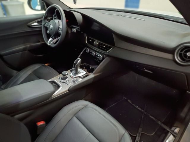 Fahrzeugabbildung Alfa Romeo Giulia TI TURBO Q4*MATRIX*ACC*AT8*MY23*CARPLAY**