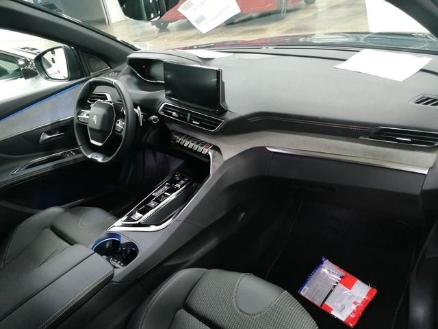 Fahrzeugabbildung Peugeot 3008 GT PT 130 EAT8*FULL-LED*NAV*SHZ*FOCAL*KLIMA
