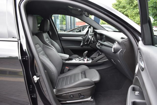 Fahrzeugabbildung Alfa Romeo Stelvio 2.0 TURBO*VELOCE*BLACK*MATRIX*FACELIFT**