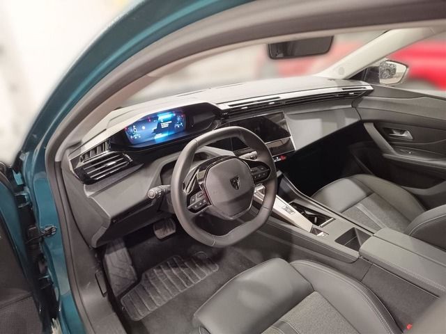 Fahrzeugabbildung Peugeot 308 SW ALLURE PT 130 EAT8*CARPLAY*MATRIX*FACELIF
