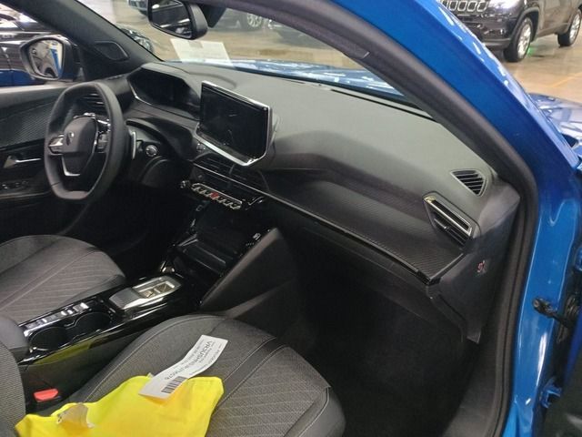 Fahrzeugabbildung Peugeot 2008 ALLURE PT 130 EAT8*FACELIFT*MATRIX*KEYLESS*
