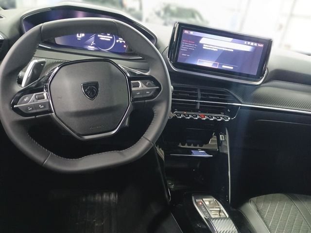 Fahrzeugabbildung Peugeot 2008 ALLURE PT 130 EAT8*FACELIFT*MATRIX*KEYLESS*