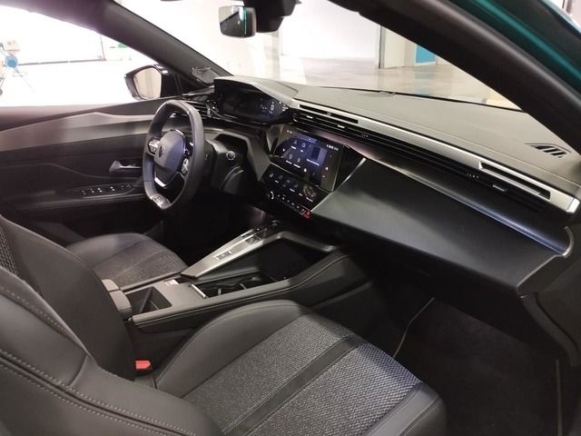 Fahrzeugabbildung Peugeot 308 SW GT PT 130 EAT8*MATRIX*CARPLAY*TRAUM*NAV*A