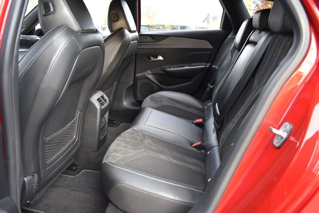 Fahrzeugabbildung Peugeot 308 SW GT PT 130 EAT8*MATRIX*CARPLAY*TRAUM*NAV*A