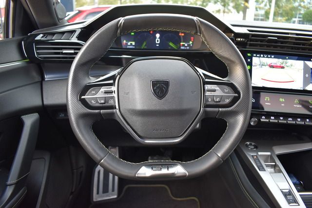 Fahrzeugabbildung Peugeot 308 SW GT PT 130 EAT8*MATRIX*CARPLAY*TRAUM*NAV*A