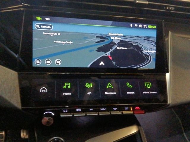Fahrzeugabbildung Peugeot 308 SW GT PT 130 EAT8*MATRIX*CARPLAY*TRAUM*NAV*A