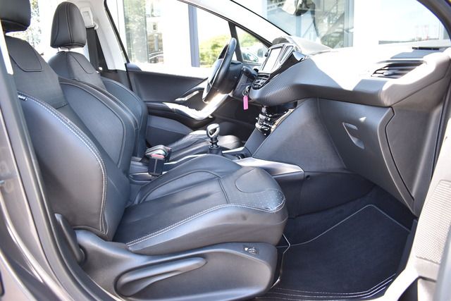 Fahrzeugabbildung Peugeot 2008 1.2 PT 130 ALLURE SHZ*ALU*WENIG KM*GARANTIE