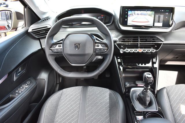 Fahrzeugabbildung Peugeot 208 ALLURE PT 100 FACELIFT*SHZ*NAVI*CARPLAY*TOP*