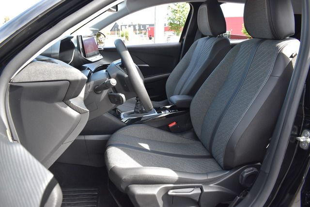 Fahrzeugabbildung Peugeot 208 ALLURE PT 100 FACELIFT*SHZ*NAVI*CARPLAY*TOP*