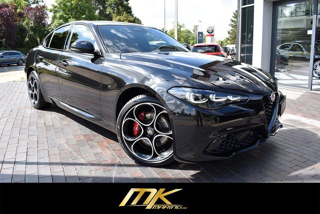 Fahrzeugabbildung Alfa Romeo Giulia VELOCE Q4*MATRIX*ACC*BLACK-LINE*WENIG KM*