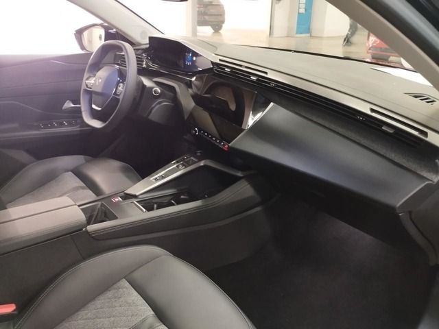Fahrzeugabbildung Peugeot 408 Allure HYbrid EAT8*CARPLAY*MATRIX*TRAUMHAFT*