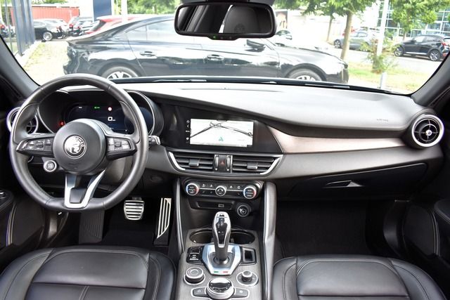 Fahrzeugabbildung Alfa Romeo Giulia TI TURBO Q4*MATRIX*ACC*AT8*MY23*TRAUMHAFT