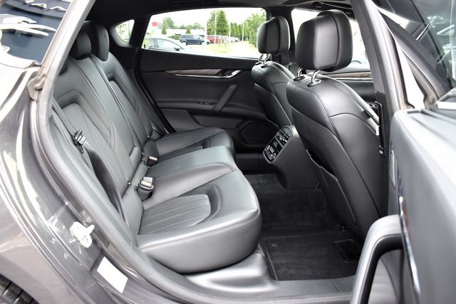 Fahrzeugabbildung Maserati Quattroporte GranLusso SQ4*EGSD*CARPLAY*NAV*BI-X